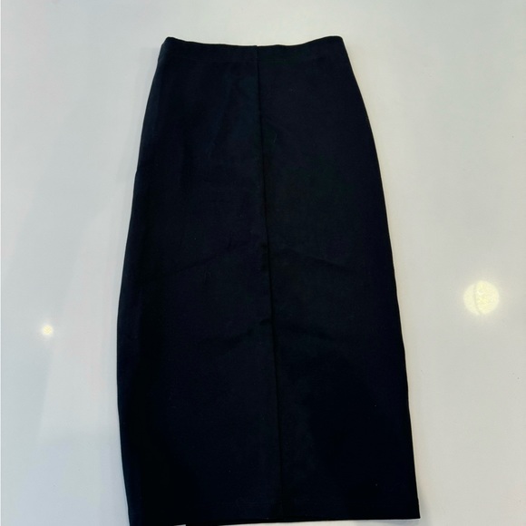 Babaton midi skirt - Picture 3 of 3